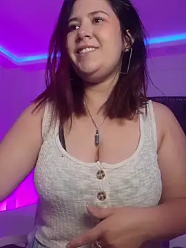 zoes milee online show from 8, 10, 2025