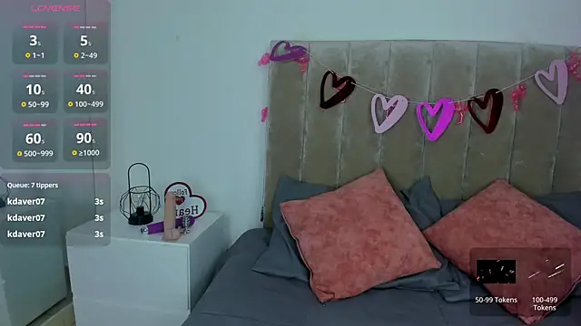 Dahlia Rousse online show from 22, 2, 2025