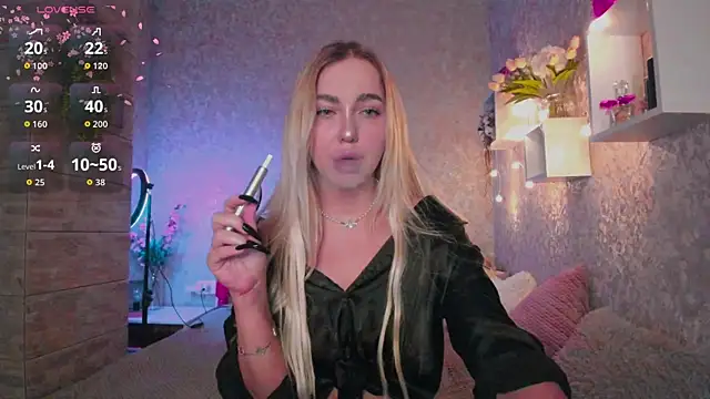 Mika Rayy online show from 21, 11, 2025