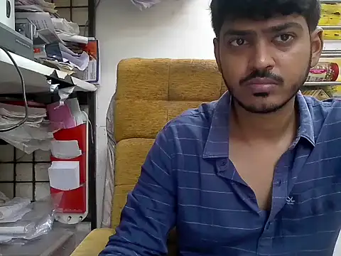 Snapshot of cute_modell chatting on 17, 9, 2025 cute modell online show from 17, 9, 2025