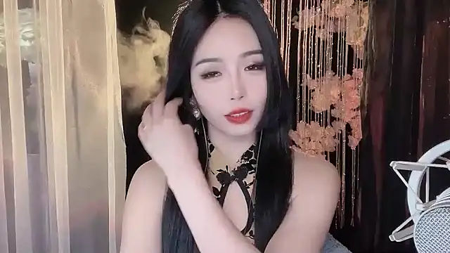 ying-love520 online show from 1, 2, 2025