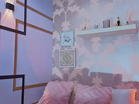 CharlotteGraay online show from 24, 2, 2026