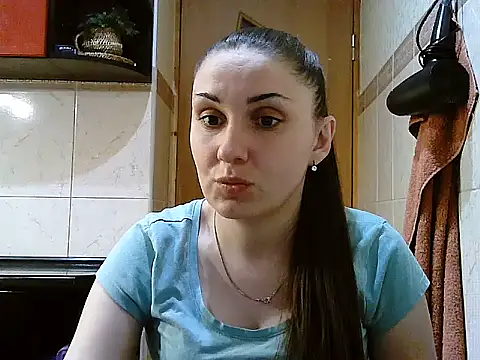 Snapshot of Yuliia30 chatting on 4, 2, 2026 Yuliia30 online show from 4, 2, 2026