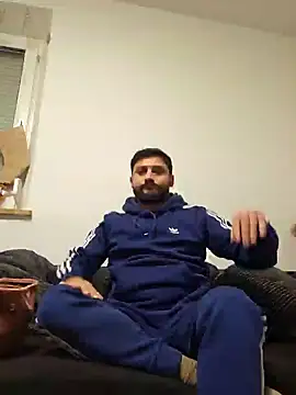 Mehmet2304 online show from 9, 1, 2025