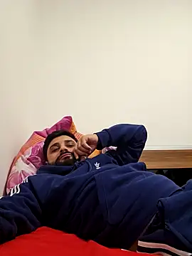 Mehmet2304 online show from 10, 1, 2025