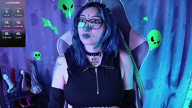 Kimlennox  online show from 19, 1, 2026