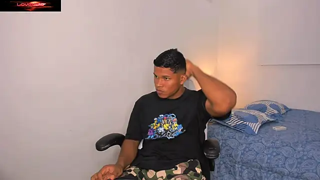 Snapshot of maxsteel177 chatting on 18, 1, 2025 maxsteel177 online show from 18, 1, 2025