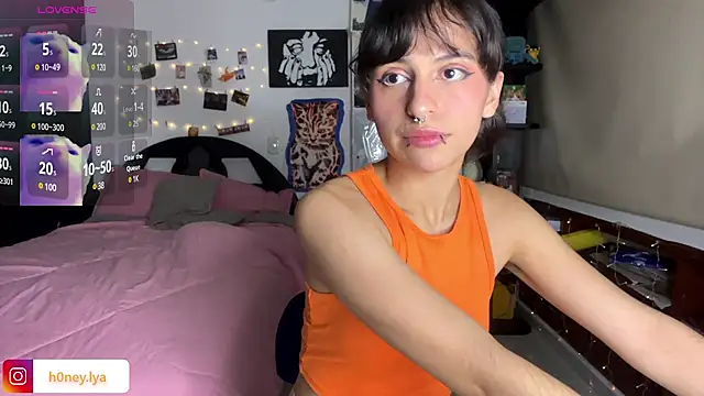 B0nnie H0ney online show from 15, 1, 2025