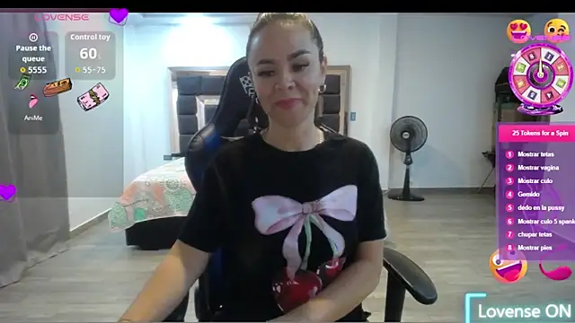 Francheskasmile online show from 13, 9, 2025