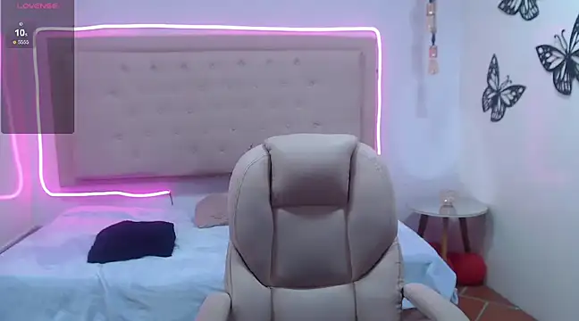 kathepickmanx online show from 5, 3, 2025