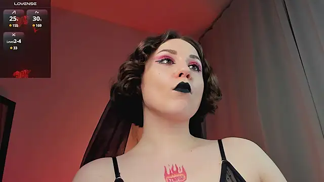 Eva Moss  online show from 27, 1, 2025