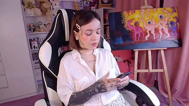 Catharsisi online show from 3, 2, 2025