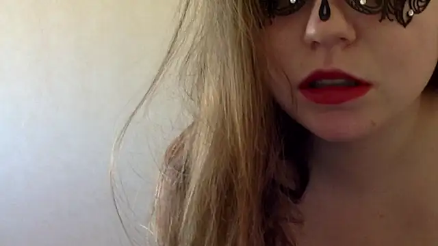 Lacoquinedu636 online show from 11, 1, 2025