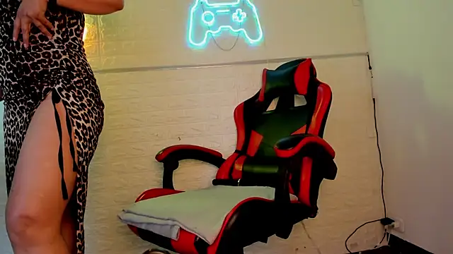 Miiss eva online show from 8, 1, 2026