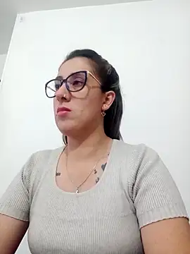 CHARLOTTE 1711 online show from 16, 2, 2025