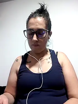 CHARLOTTE 1711 online show from 8, 11, 2025