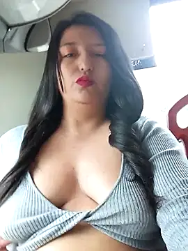 Melyy Edii online show from 5, 3, 2025