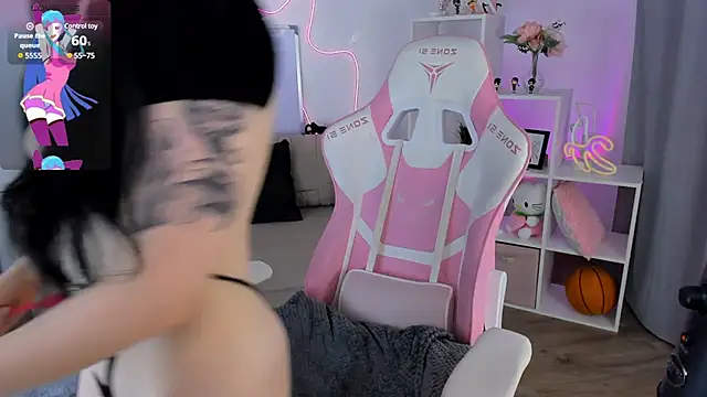 Snapshot of JessicaAddams chatting on 23, 1, 2025 JessicaAddams online show from 23, 1, 2025