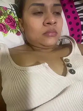 Yessica 832 online show from 3, 3, 2025