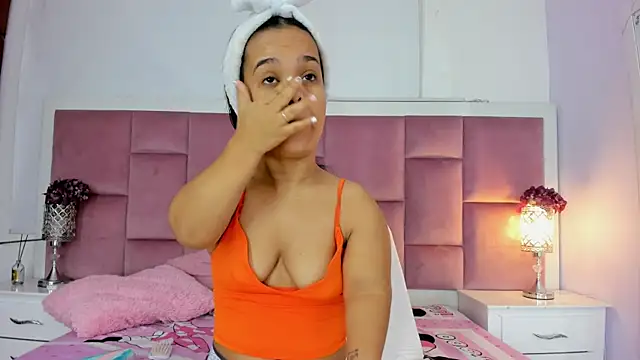 AnieRey online show from 8, 3, 2025