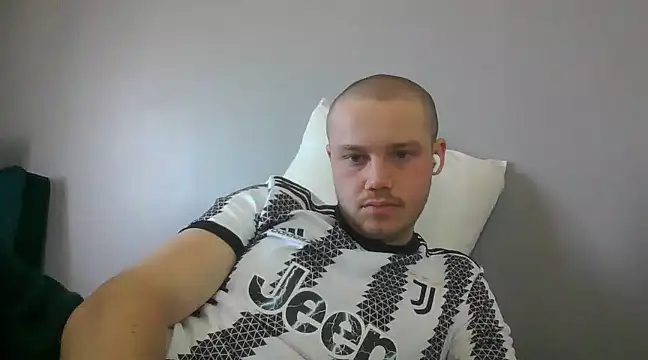 Snapshot of purplhouse chatting on 3, 3, 2025 purplhouse online show from 3, 3, 2025