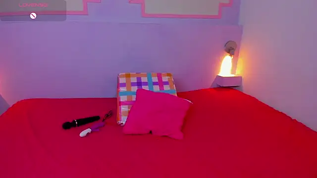 ScarletEmber3 online show from 19, 2, 2025