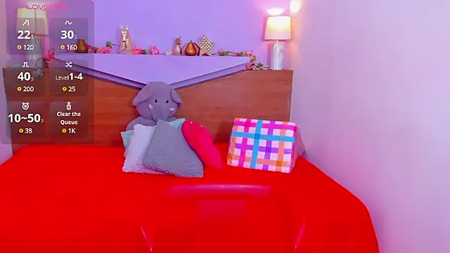 ScarletEmber3 online show from 28, 2, 2025