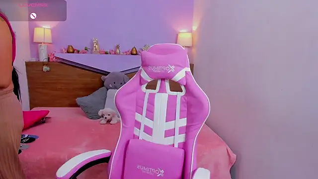 ScarletEmber3 online show from 20, 3, 2025