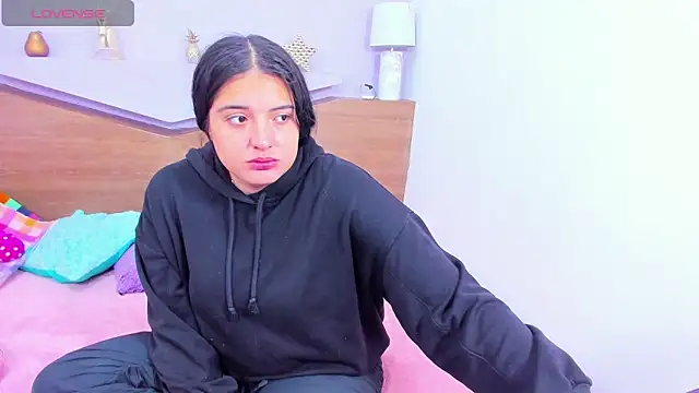 ScarletEmber3 online show from 12, 10, 2025