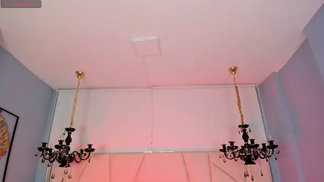 Aitana Hilton  online show from 23, 11, 2025