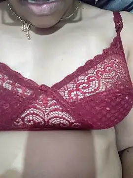 Snapshot of nikkibenza chatting on 26, 2, 2025 nikkibenza online show from 26, 2, 2025