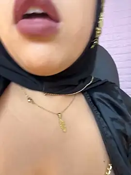 zahra Jalid online show from 5, 1, 2026