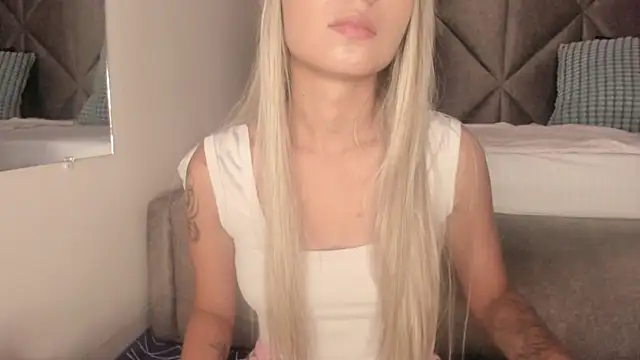 SabrinaSpell  online show from 1, 10, 2025