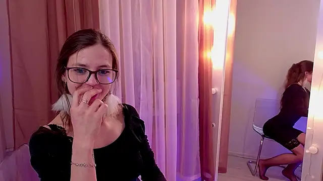 Iriss Miller online show from 28, 1, 2025