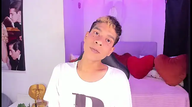 Ethan Boyy online show from 18, 2, 2025