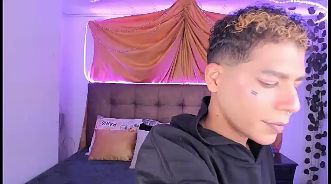 Ethan Boyy online show from 8, 3, 2025