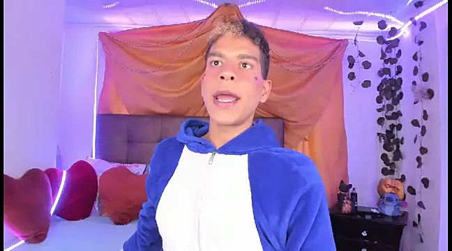 Ethan Boyy online show from 17, 3, 2025