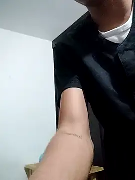 Latinos 2001 online show from 17, 1, 2025