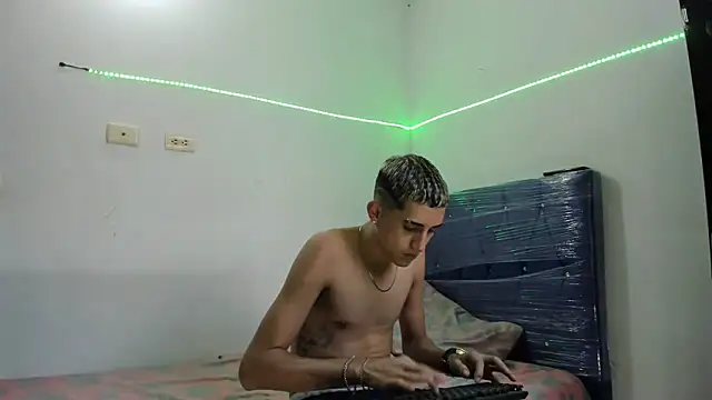 Latinos 2001 online show from 19, 2, 2025