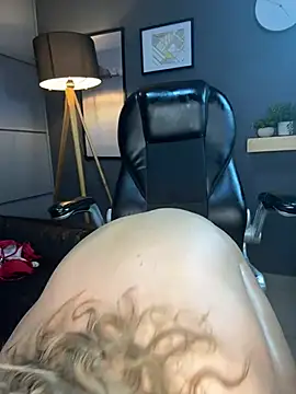 AtheneaRusell online show from 20, 3, 2025