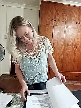 Snapshot of Vintasia chatting on 2, 2, 2026 Vintasia online show from 2, 2, 2026