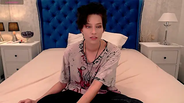 via mayer  online show from 6, 10, 2025