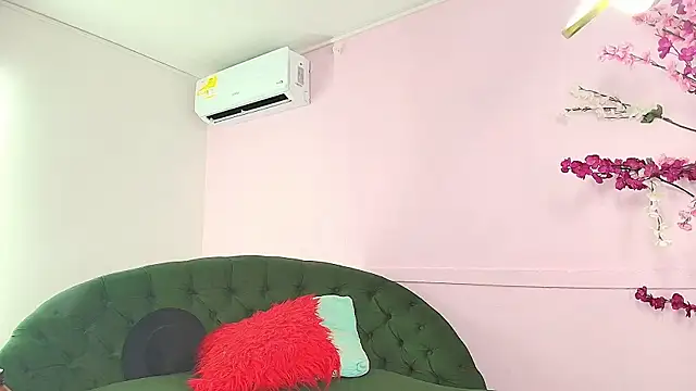 scarlette69 online show from 12, 2, 2025