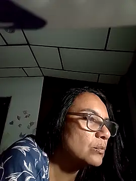 raquell moore online show from 18, 2, 2026