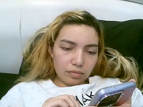 Snapshot of VittoriaTaylor chatting on 17, 10, 2025 VittoriaTaylor online show from 17, 10, 2025