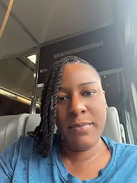 Snapshot of xoxoHotCoCo chatting on 7, 5, 2026 xoxoHotCoCo online show from 7, 5, 2026