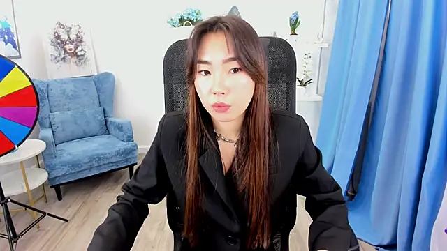 AnnaReyla online show from 15, 11, 2025