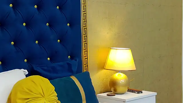 Annabellerise online show from 25, 2, 2025