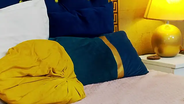 Annabellerise online show from 27, 2, 2025