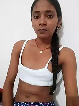 Snapshot of Divya-2007 chatting on 17, 9, 2025 Divya-2007 online show from 17, 9, 2025